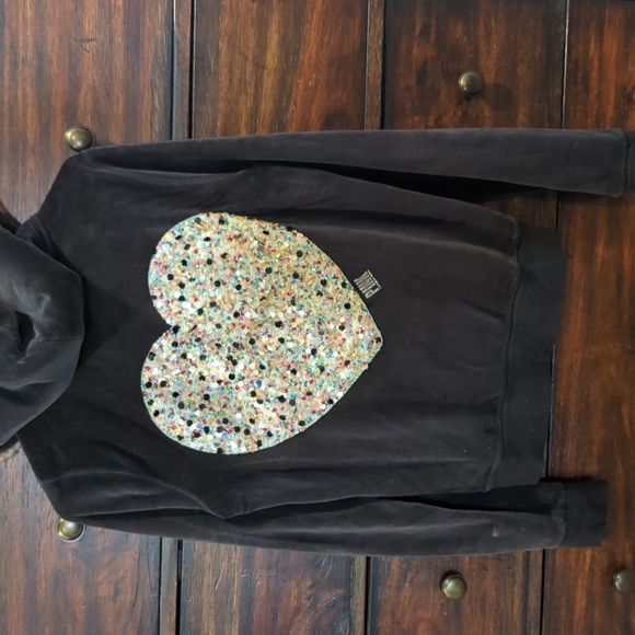 Soft And Cute Zip Up Hoodie - Picture 4 of 7